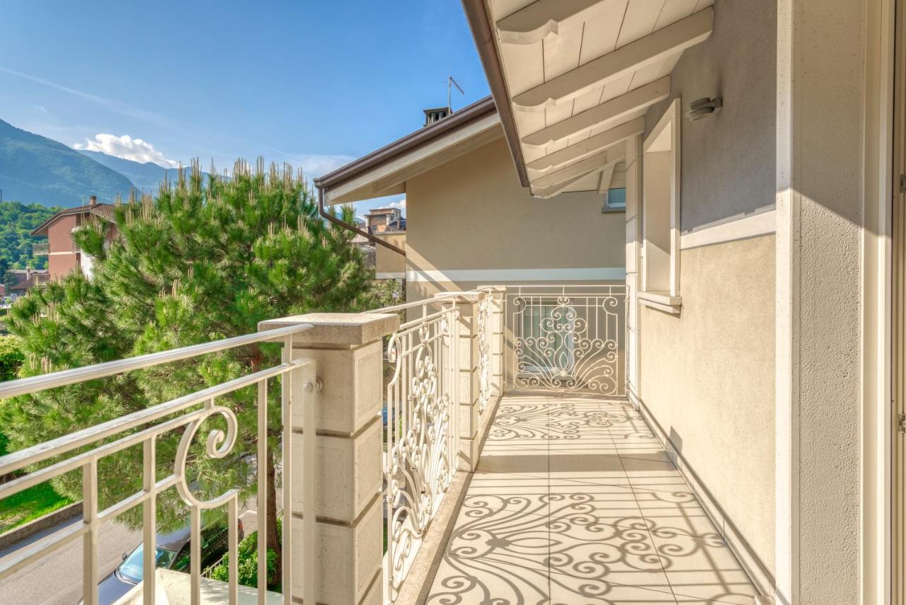 Villa Liberty Darfo Boario Terme Exterior foto